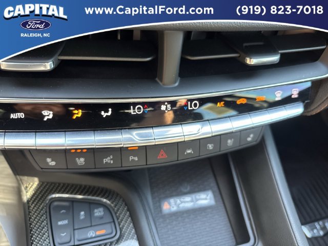 Used 2025 Cadillac CT5 V w/ Technology Package RWD image 30