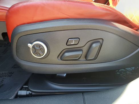 Used 2023 Audi S4 Premium Plus w/ Premium Plus Package AWD/4WD image 21