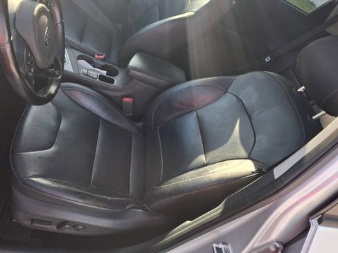 Used 2018 Kia Niro Touring w/ Paint Protection Package image 16