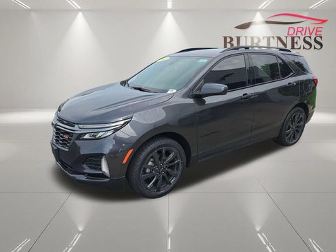 Certified 2022 Chevrolet Equinox RS w/ LPO, Floor Liner Package AWD/4WD image 4