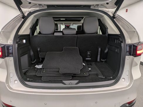 Certified 2025 MAZDA CX-90 3.3 Turbo w/ Premium Sport Pkg image 23