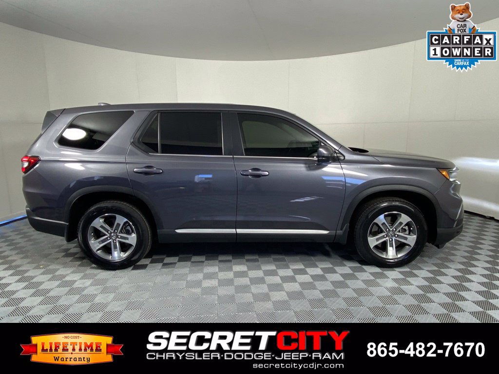 Used 2025 Honda Pilot EX-L image 8