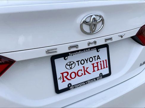 Used 2023 Toyota Camry LE image 32