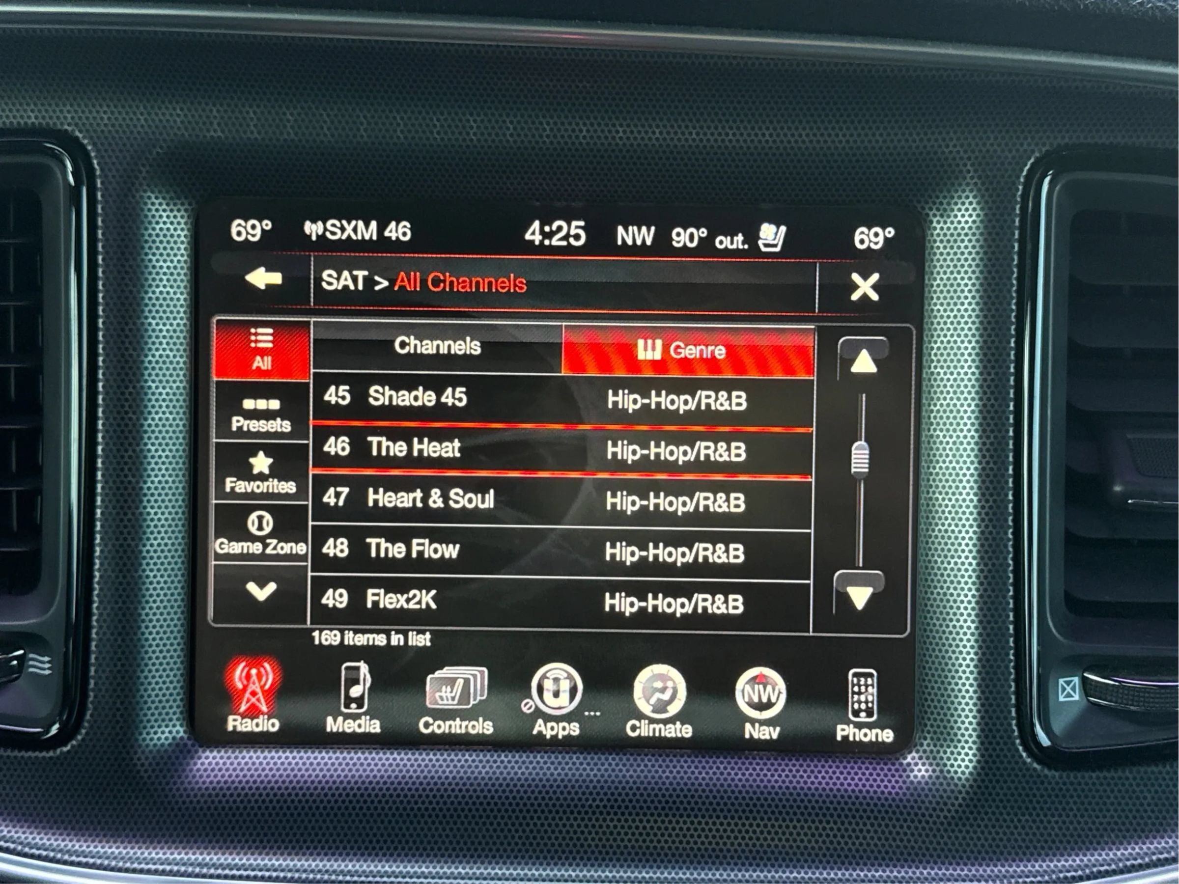 Used 2015 Dodge Challenger R/T Scat Pack w/ Leather Interior Group RWD image 22