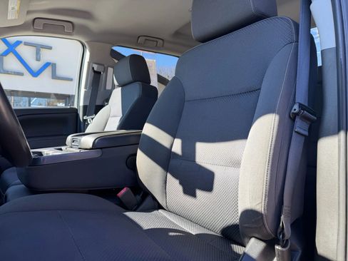 Used 2018 Chevrolet Silverado 1500 LT w/ All Star Edition AWD/4WD image 16