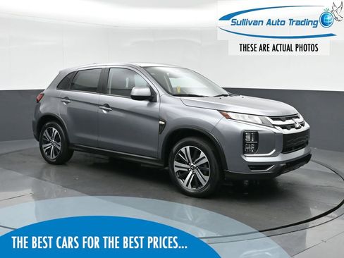 Used 2023 Mitsubishi Outlander Sport ES image 1