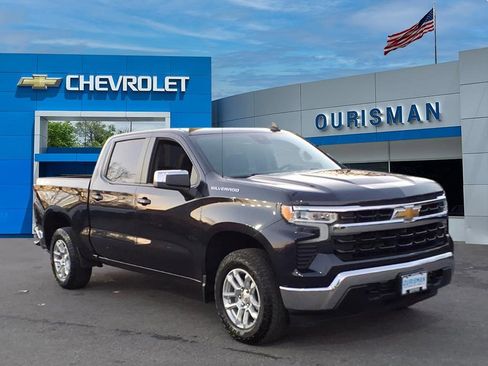 Used 2024 Chevrolet Silverado 1500 LT image 1
