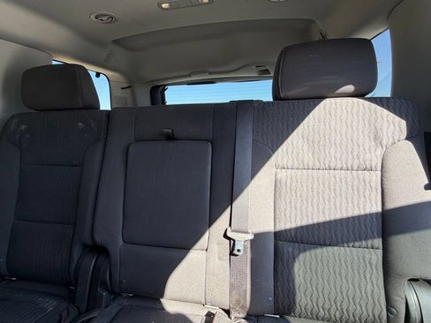 Used 2019 Chevrolet Tahoe LS RWD image 7