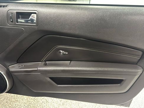 Used 2014 Ford Mustang GT Premium RWD image 12