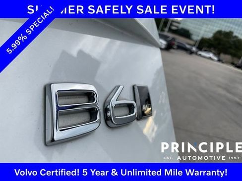 Certified 2024 Volvo XC90 B6 Plus AWD/4WD image 30