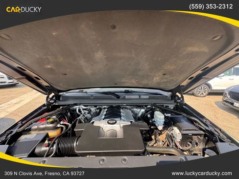 Used 2015 Cadillac Escalade Luxury image 31