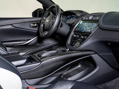Used 2023 Aston Martin DBX 707 image 15