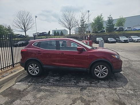 Used 2019 Nissan Rogue Sport S w/ Appearance Package image 4