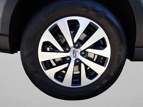 Used 2022 Subaru Outback Premium AWD/4WD image 7