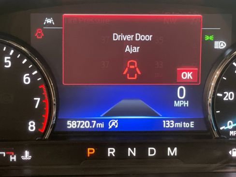 Used 2020 Ford Explorer XLT RWD image 30
