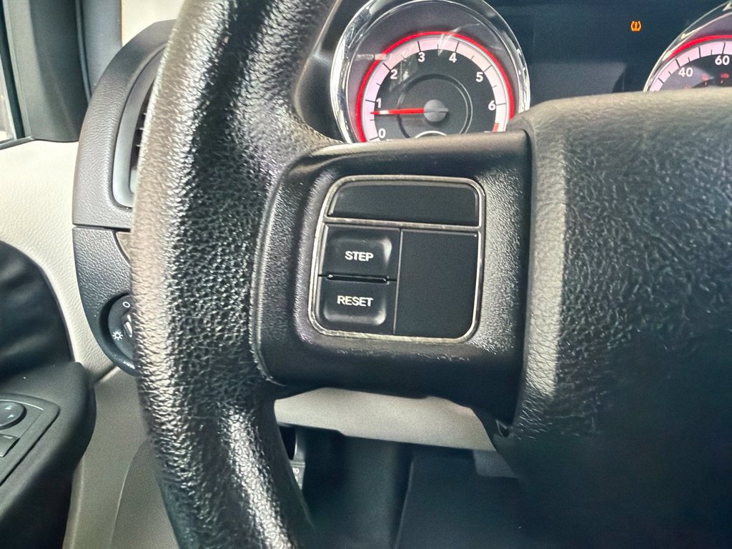 Used 2013 Dodge Grand Caravan SE FWD image 40