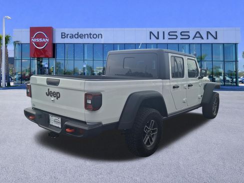 Used 2026 Jeep Gladiator Mojave AWD/4WD image 5