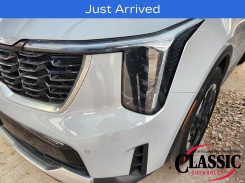 Used 2025 Kia Sorento S w/ Panoramic Sunroof Package image 15