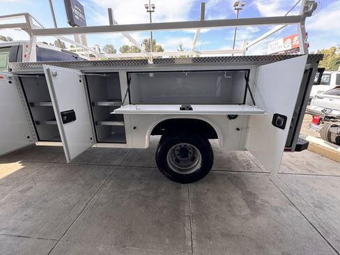 Used 2024 Ford F350 XLT w/ XLT Value Package image 10