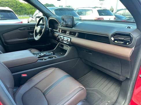 Used 2025 Honda Pilot Elite image 26