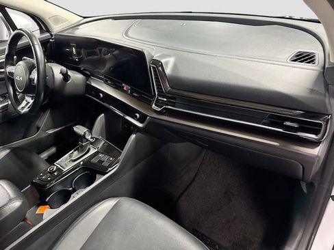 Used 2024 Kia Sportage EX image 29