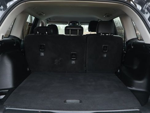 Used 2022 Jeep Grand Cherokee Limited RWD image 8