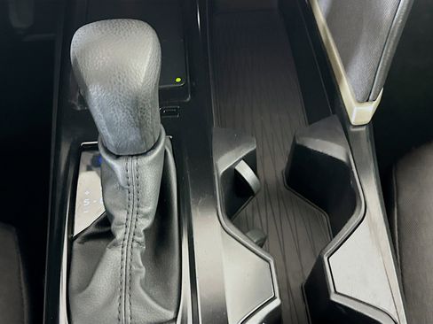 Used 2025 Toyota Camry LE image 25