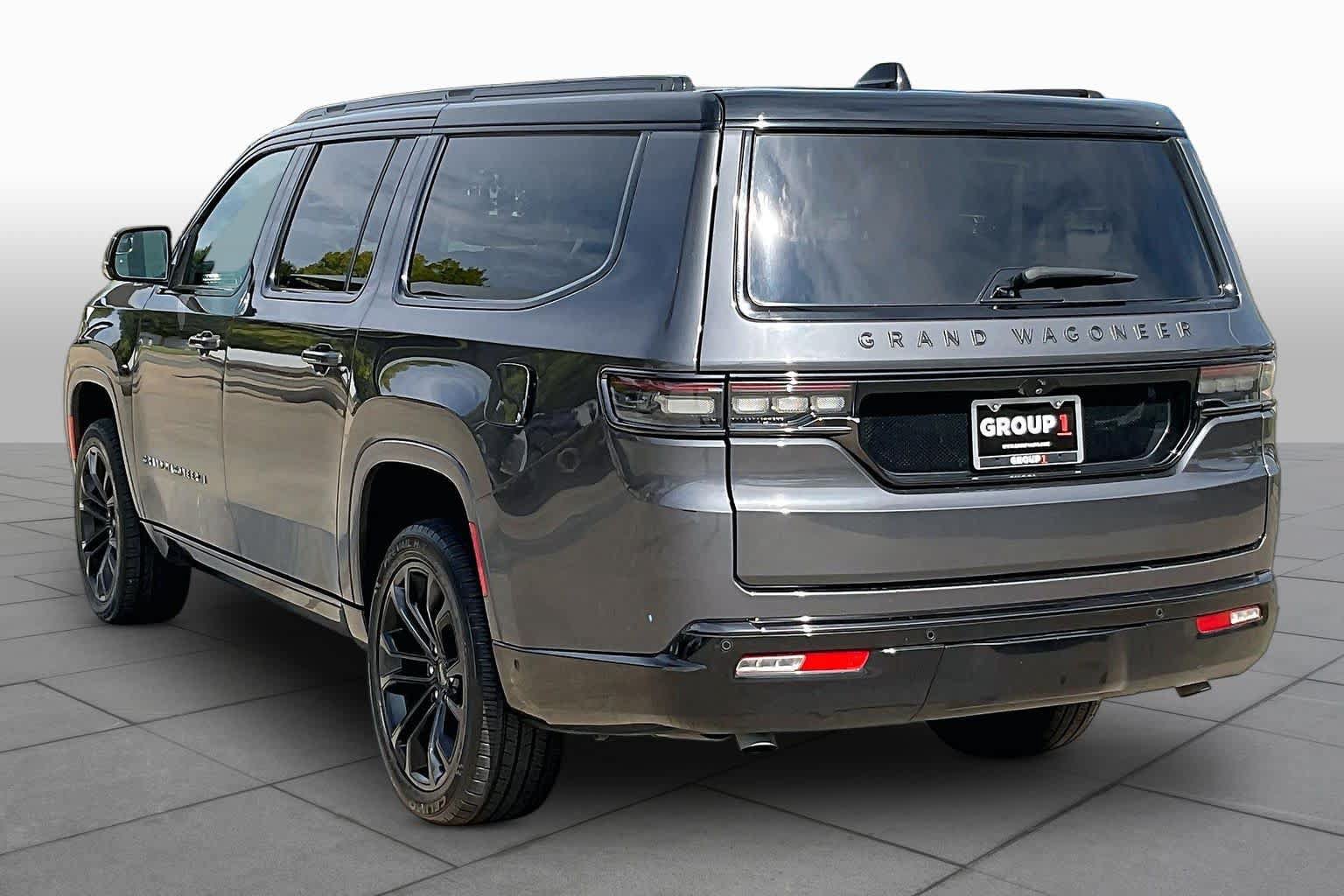 Used 2024 Jeep Grand Wagoneer L Series II w/ Quick Order Packagew 28T AWD/4WD image 11