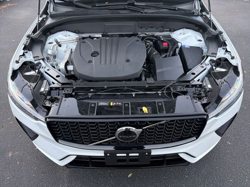 Certified 2025 Volvo XC60 B5 Plus image 36