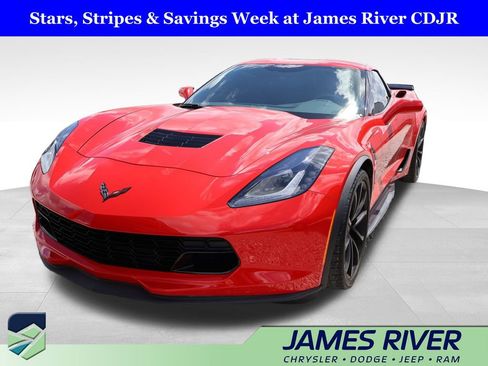 Used 2017 Chevrolet Corvette Grand Sport w/ Carbon Flash Badge Package RWD image 3