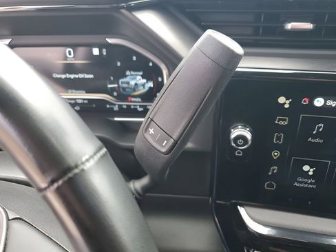 Used 2024 GMC Sierra 3500 AT4 w/ AT4 Premium Plus Package image 37