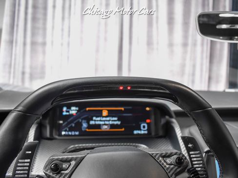 Used 2019 Ford GT RWD image 10