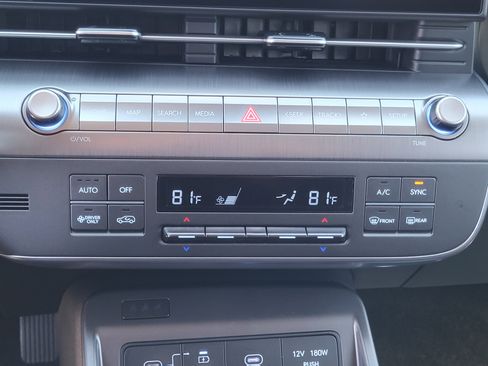 Used 2025 Hyundai Kona SEL image 19