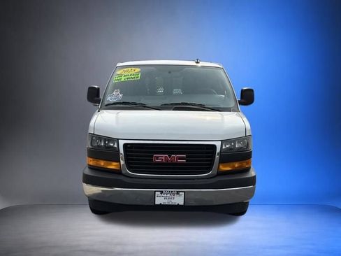 Used 2025 GMC Savana 2500 w/ Driver Convenience Package RWD image 2