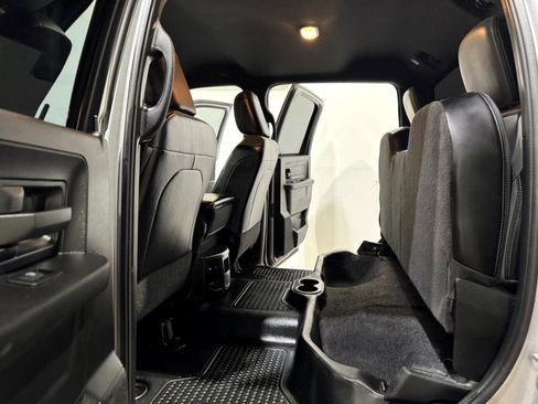 Used 2022 RAM 2500 Tradesman image 18