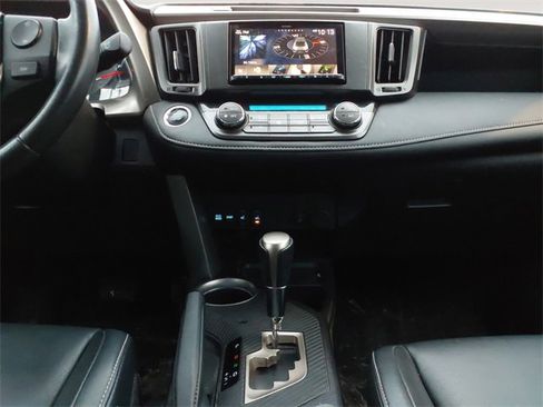 Used 2014 Toyota RAV4 Limited image 11