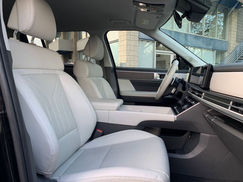 Used 2025 Hyundai Santa Fe SEL image 35