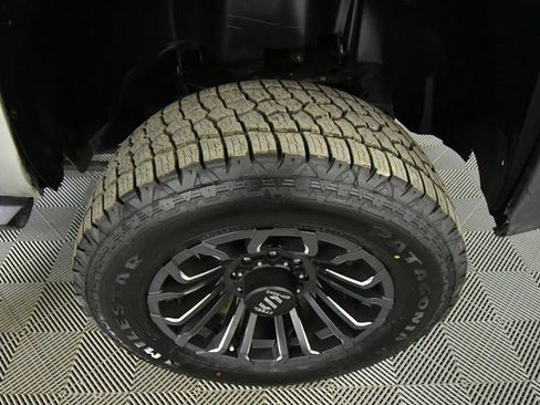 Used 2009 Chevrolet Silverado 3500 LTZ w/ LTZ Plus Package image 18