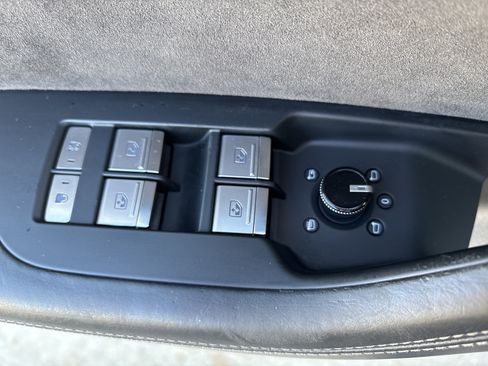 Used 2020 Audi S6 Prestige w/ Prestige Package image 12