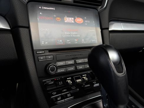 Used 2017 Porsche 911 Carrera S image 41