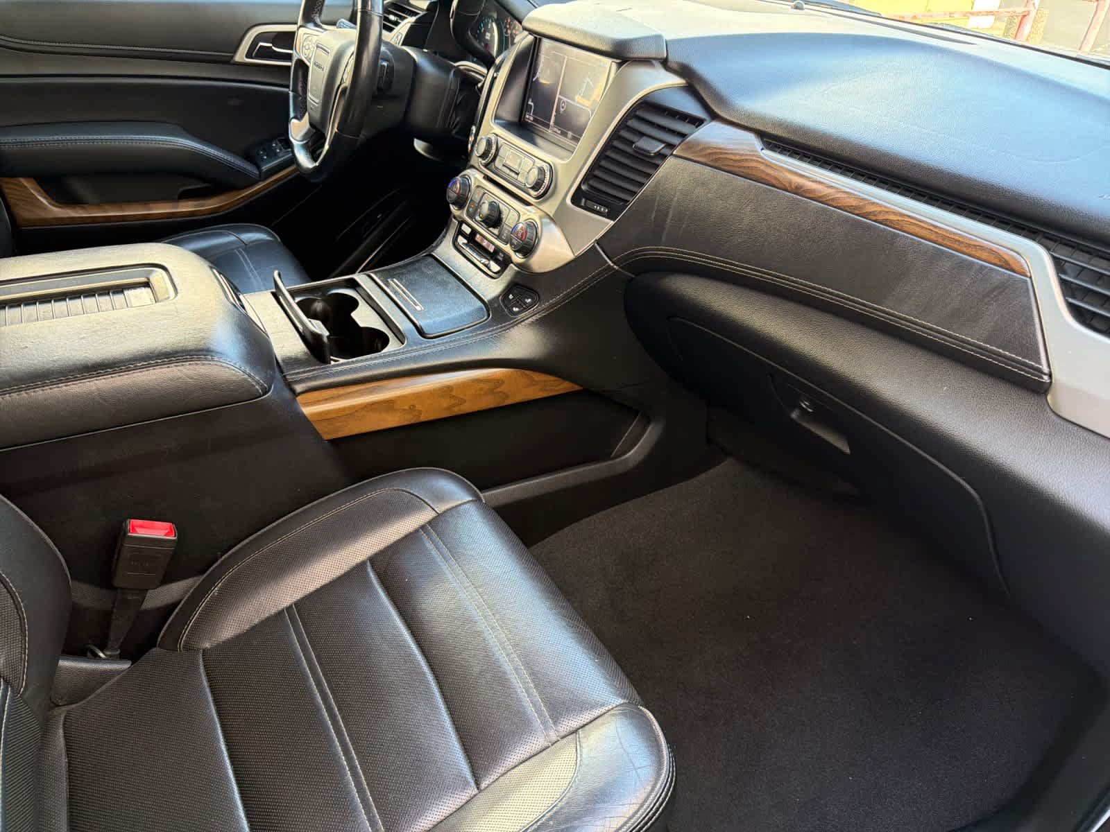 Used 2020 GMC Yukon XL Denali RWD image 17