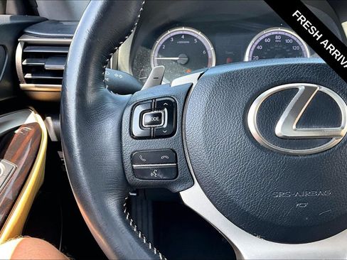 Used 2015 Lexus RC 350 w/ Luxury Package RWD image 12