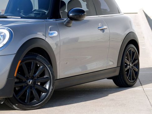 Used 2017 MINI Cooper S image 23