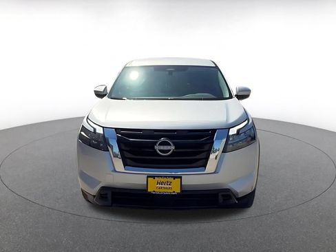 Used 2025 Nissan Pathfinder SV FWD image 7