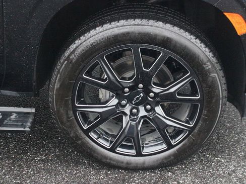 Used 2024 Chevrolet Suburban Premier w/ Max Trailering Package image 39