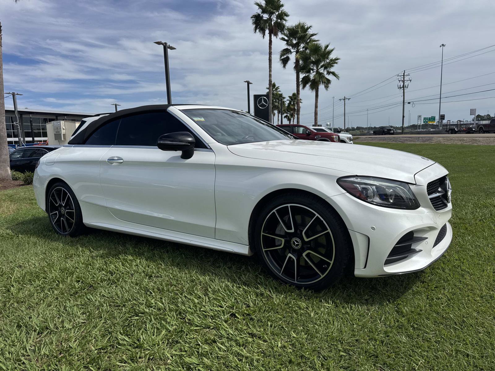 Used 2023 Mercedes-Benz C 300 Cabriolet image 3