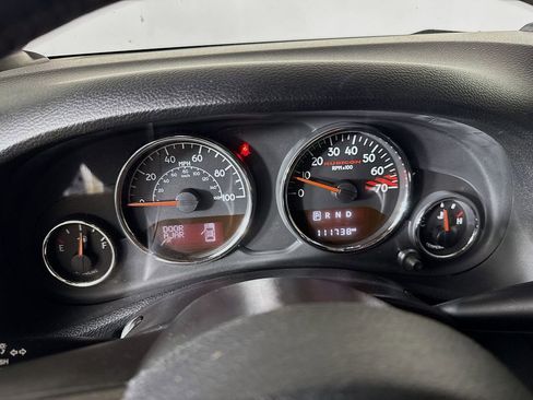 Used 2017 Jeep Wrangler Unlimited Rubicon image 12