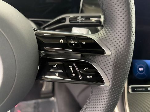 Used 2025 Mercedes-Benz GLC 350e GLC 350e image 14