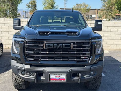 Used 2025 GMC Sierra 2500 AT4X w/ AT4X AEV Edition AWD/4WD image 2