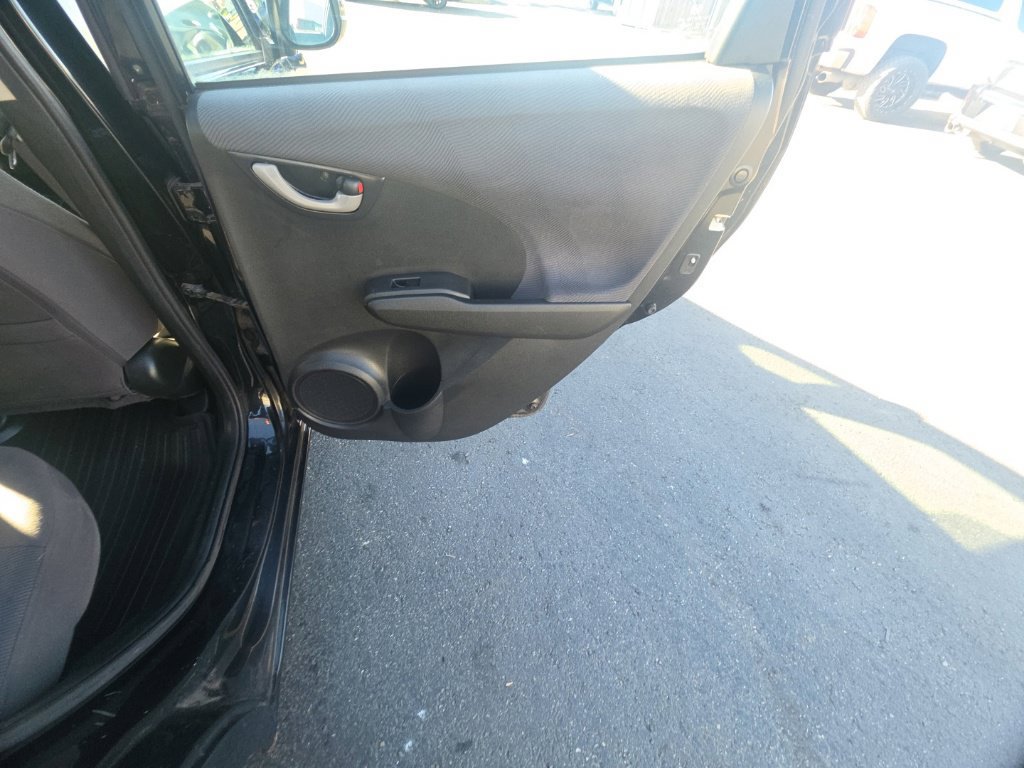 Used 2013 Honda Fit image 25